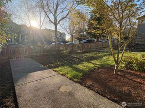 6521 31st Avenue SW, Seattle WA 98126