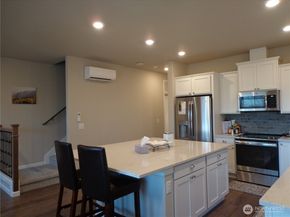6521 31st Avenue SW, Seattle WA 98126