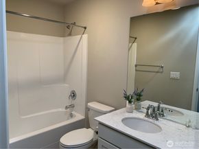6521 31st Avenue SW, Seattle WA 98126