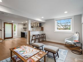3258 14th Avenue W, Seattle WA 98119