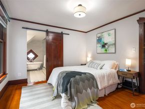 3258 14th Avenue W, Seattle WA 98119
