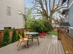 3258 14th Avenue W, Seattle WA 98119