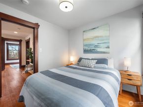 3258 14th Avenue W, Seattle WA 98119