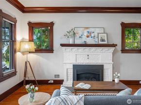 3258 14th Avenue W, Seattle WA 98119