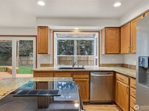 2064 Hoquiam Court NE, Renton WA 98059