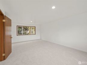 2064 Hoquiam Court NE, Renton WA 98059