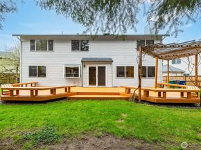 2064 Hoquiam Court NE, Renton WA 98059
