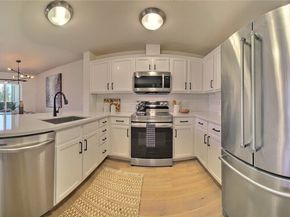 1957 23rd Place NE 203, Issaquah WA 98027