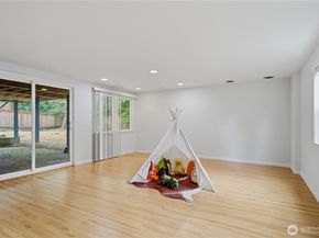 14831 NE 14th Street, Bellevue WA 98007