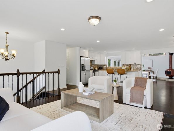 14831 NE 14th Street, Bellevue WA 98007