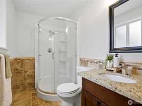 14831 NE 14th Street, Bellevue WA 98007