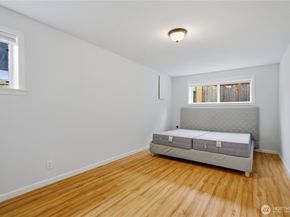 14831 NE 14th Street, Bellevue WA 98007