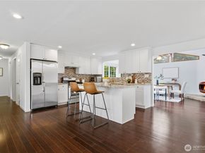 14831 NE 14th Street, Bellevue WA 98007