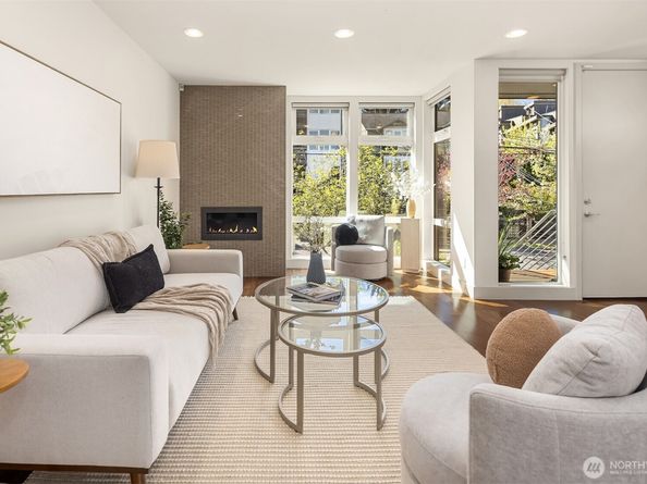 3446 B 22nd Avenue W, Seattle WA 98199
