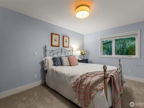 17825 NE 9th Street, Bellevue WA 98008