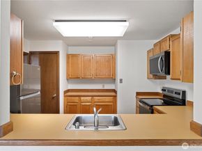 12840 SE 40th Court A4, Bellevue WA 98006