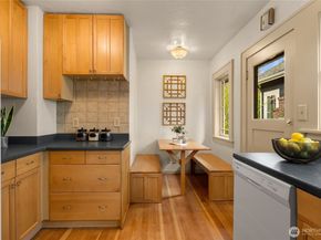 1018 NE 62nd Street, Seattle WA 98115