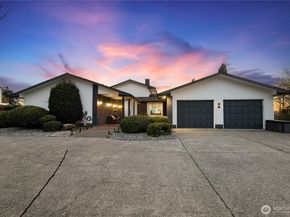 18174 Brittany Drive SW, Normandy Park WA 98166