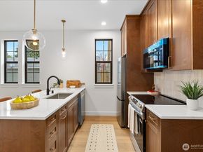 2815 25th Street C, Everett WA 98201