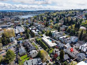 41 W Etruria Street C, Seattle WA 98119