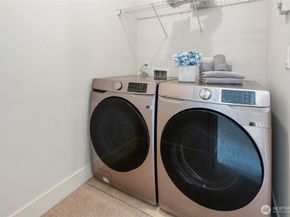 41 W Etruria Street C, Seattle WA 98119