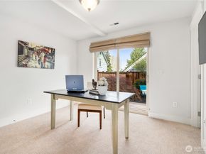 41 W Etruria Street C, Seattle WA 98119