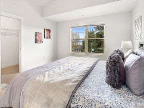 41 W Etruria Street C, Seattle WA 98119