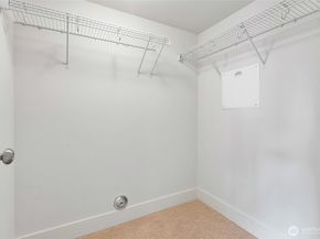 41 W Etruria Street C, Seattle WA 98119