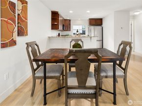 41 W Etruria Street C, Seattle WA 98119