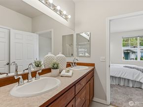 11711 239th Avenue NE, Redmond WA 98053