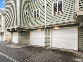 12317 10th Place NE B, Seattle WA 98125