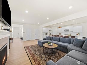 937 Panoramic Loop, Bremerton WA 98312