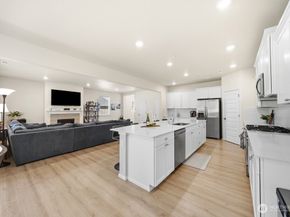 937 Panoramic Loop, Bremerton WA 98312