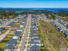 937 Panoramic Loop, Bremerton WA 98312