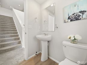 937 Panoramic Loop, Bremerton WA 98312