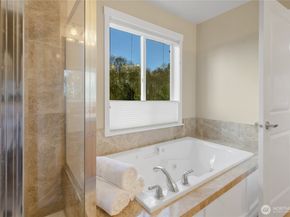 2023 Kennewick Place NE, Renton WA 98056