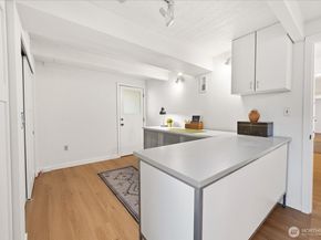 16018 36th Avenue NE, Lake Forest Park WA 98155
