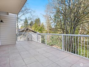 16018 36th Avenue NE, Lake Forest Park WA 98155