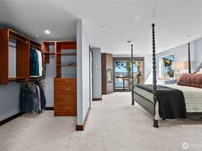 10258 NE Lafayette Avenue, Bainbridge Island WA 98110
