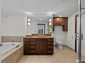 10258 NE Lafayette Avenue, Bainbridge Island WA 98110