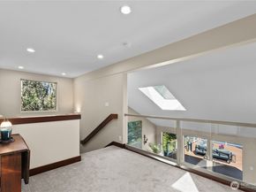 10258 NE Lafayette Avenue, Bainbridge Island WA 98110