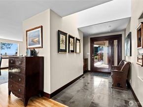 10258 NE Lafayette Avenue, Bainbridge Island WA 98110
