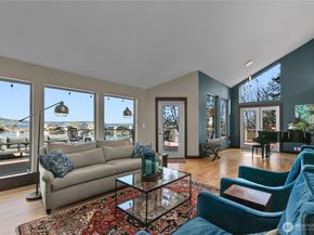 10258 NE Lafayette Avenue, Bainbridge Island WA 98110