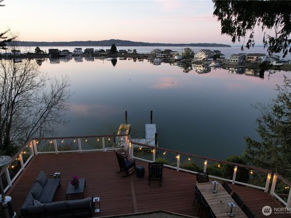 10258 NE Lafayette Avenue, Bainbridge Island WA 98110