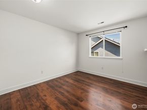 18345 160th Place SE, Renton WA 98058