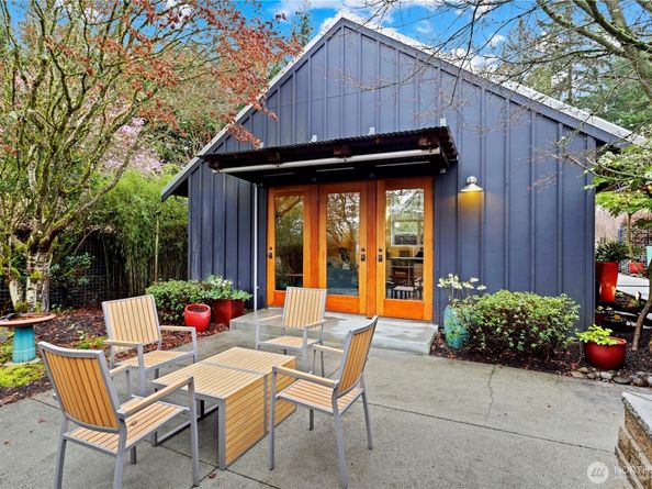 10623 NE 155th Place, Bothell WA 98011