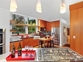 10623 NE 155th Place, Bothell WA 98011