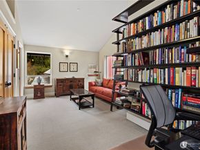 10623 NE 155th Place, Bothell WA 98011