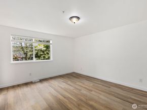 15511 35th Avenue W H, Lynnwood WA 98087