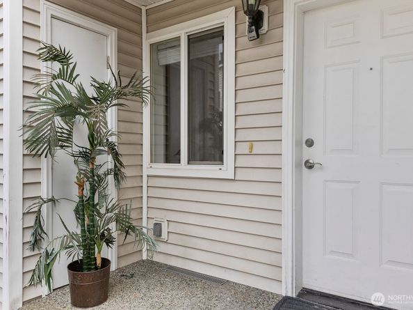 15511 35th Avenue W H, Lynnwood WA 98087
